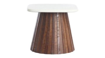 Light & Living Bijzettafel OKATO met crèmekleurig blad en robuuste, taps toelopende houten basis in een warme bruine tint.