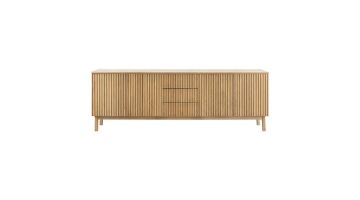 Dressoir Arrosto van Pronto Wonen, strak design in licht eikenhout met verticale lijnen en moderne uitstraling.