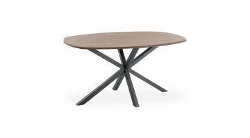 Deens ovale eettafel Rizoma met donker mangokleurig melamine blad en zwart metalen spinpoot