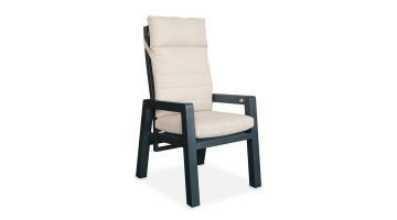 Verstelbare tuinstoel Valentina met zwarte aluminium frame, hoge rugleuning en beige kussen.