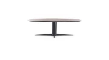 Organisch gevormde Baenks Arlington eettafel met marmerlook Arpa Pulpis blad en zwarte metalen poot, vooraanzicht.