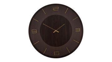 Klok Shonto van Profijt Meubel met zwarte achterplaat en goudkleurige wijzers en cijfers.