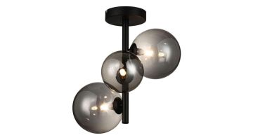 Pronto Wonen plafondlamp Olivento 3-lichts, zwarte metalen plafondlamp met drie ronde smoke glazen kappen die warm licht verspreiden.oven en accessoires op het blad.
