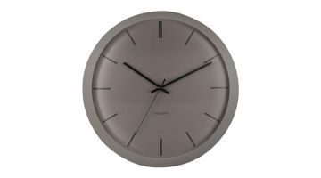 Karlsson Nirvana Globe wandklok in dark warm grey met bol glas en minimalistisch design, recht van voren gefotografeerd.