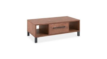 Salontafel Alva van Profijt Meubel in Old Teak met matzwarte pootjes en lade in het midden, met open vakken aan beide zijden.