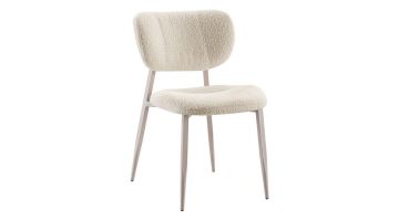 Eetkamerstoel Gomba van Pronto Wonen in ecru bouclé met licht metalen poten, vooraanzicht.