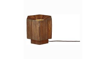 It’s about RoMi tafellamp van raffia in bruine kleur met zeshoekig design.