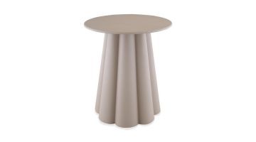 Easdale bijzettafel van metaal in offwhite uitvoering met sculpturaal geplooid onderstel en rond tafelblad.