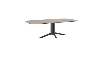 INHOUSE eettafel Solida Corosio 240x110 cm met ovaal HPL-blad en zwarte metalen kolompoot, schuin zijaanzicht.