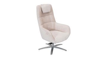 Fauteuil Esrum in beige stof met hoge rugleuning en moderne metalen draaivoet.