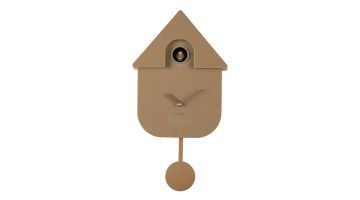 Karlsson wandklok Modern Cuckoo Oro in mocha brown, vooraanzicht met koekoek en pendel.