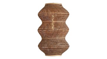 Barbados hanglamp naturel-bruin van bamboe en ijzer met organische vorm.