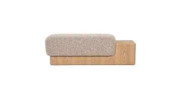 Eleonora bankje George in taupe Flou-stof met houten onderstel, zijaanzicht op witte achtergrond.