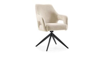 Rosebery armstoel in ivoorwit met open armleuning en zwarte draaivoet, driekwart zijaanzicht op witte achtergrond.