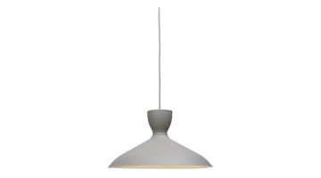 Hanglamp Hanover van It's About RoMi in lichtgrijs, met brede metalen kap en egaal licht op een witte achtergrond.