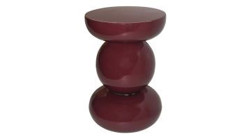 Glanzende Brix Dex bijzettafel in maroon kleur met rond metalen ontwerp vrijstaand gefotografeerd