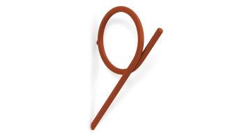 Tuba L kapsok Tuscan Terra met maatvoering in beeld; hoogte 12,5 cm, breedte 8,5 cm en diepte 1,5 cm.