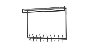 Grafietkleurige wandkapstok Tenaro met metalen frame, donkergrijze hoedenplank, roede en rij dubbele haken, vrijstaand op witte achtergrond.