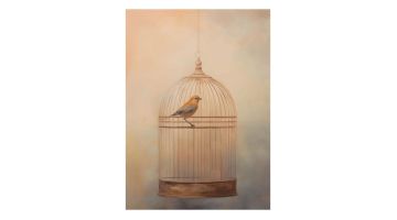 Urban Cotton Art Print Bird Cage met kleine vogel in een fijne metalen kooi tegen een zachte beige achtergrond