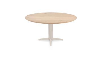 ronde eetkamertafel caletta 150 cm met naturel eiken blad en crème teenpoot, vooraanzicht