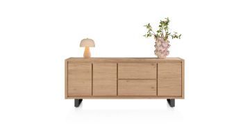 Dressoir Bonaire van gelakt eikenfineer met grafietkleurig metalen onderstel, frontaal weergegeven