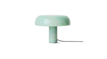 Een quirky cool designlamp die sfeer, zachtheid en een frisse twist samenbrengt.