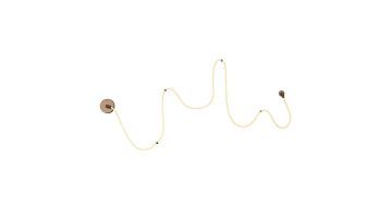 Lucide Janderin wandlamp 500 cm champagne in golvende vorm tegen witte muur