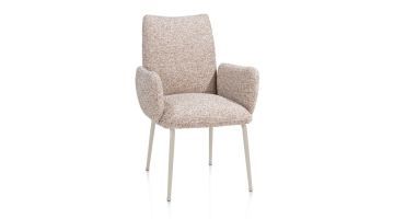 Crème armstoel Bovina met koperkleurig metalen frame, subtiele stoffering en armleuningen