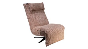 Relaxfauteuil Thomas in roodbruine Funky Brick stof met geïntegreerd hoofdkussen en zwarte stervoet tegen witte achtergrond