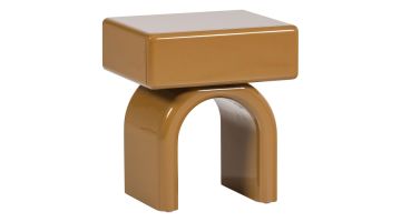 WOOOD Zorel ladekastje honinggeel schuin van voren met lade en afgerond onderstel in hoogglans afwerking