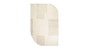 Vloerkleed Contour van By-Boo met organische vorm en vlakken in verschillende beigetinten