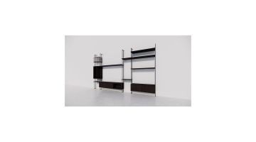Modulaire wandkast Paz met open vakken, donkere houtlook en zwart metalen frame.
