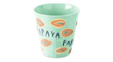 Groene beker met papaya illustraties en tekst Papaya Paradise op witte achtergrond