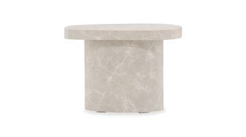 Organische bijzettafel Båstad met lichtgrijze betonlook en cilindervormig onderstel.