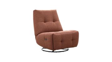 Relaxfauteuil Redan in roestkleurige weefstof met elektrische verstelling, geïntegreerde voetensteun en zwarte ronde draaivoet.