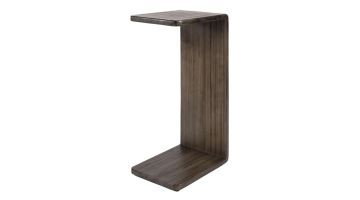 Overzettafel Maya van massief teak in walnootkleur met C-vormig ontwerp op witte achtergrond