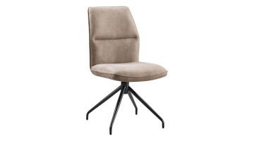Pronto Wonen eetkamerstoel Gavio Clay schuin van voren met claykleurige microleder bekleding en zwart onderstel