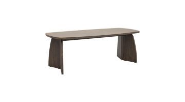 Eettafel Nesna in donkerbruine houtlook met Deens ovaal tafelblad en gebogen poten, schuin van voren gefotografeerd