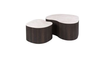 Salontafelset Ceramo Medio met twee organische tafels, Taj Mahal-look bladen en donkerbruin wave-profiel