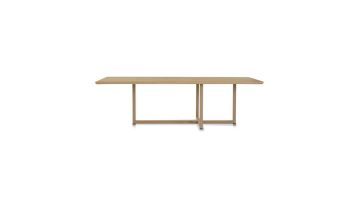 Eetkamertafel Dante met rechthoekig houten blad, afgeronde hoeken en zandkleurig metalen frame in modern design.
