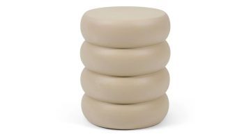 Rivièra Maison Rose Tower keramieken bijzettafel in beige met gestapelde ronde vormen.