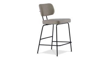 Dyyk barkruk Ted met beige stoffen zitting, afgeronde rugleuning en zwart metalen onderstel.
