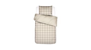 Essenza Chess dekbedovertrek Oatmeal met groot beige Vichy-ruitpatroon en gestreepte achterzijde voor een tweepersoonsbed.