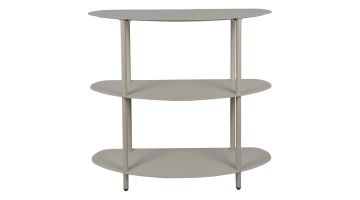Warmgrijze Leitmotiv Riqueza kast met drie afgeronde legplanken en slanke metalen staanders.