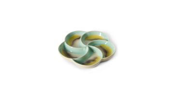 Snack Tray Glint met drie organische vakken in blauw, oranje en crème