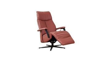 Moderne relaxfauteuil Levico met slank design, zachte leren bekleding en zwarte metalen draaivoet
