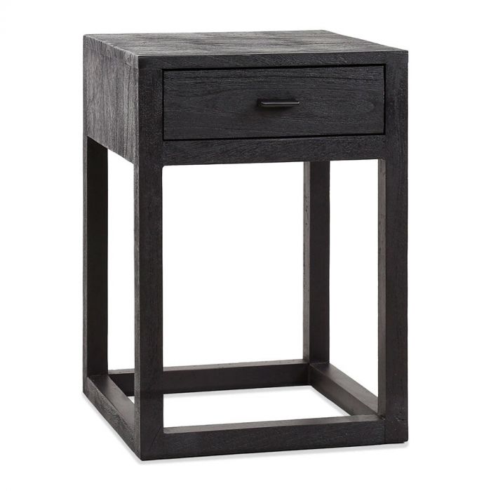 Zwart massief acaciahouten nachtkastje met één lade en strakke vierkante lijnen.