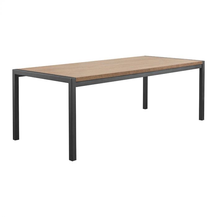 Eettafel Mantera van Profijt Meubel, met een robuust houten tafelblad en een zwart metalen frame voor een industrieel design.