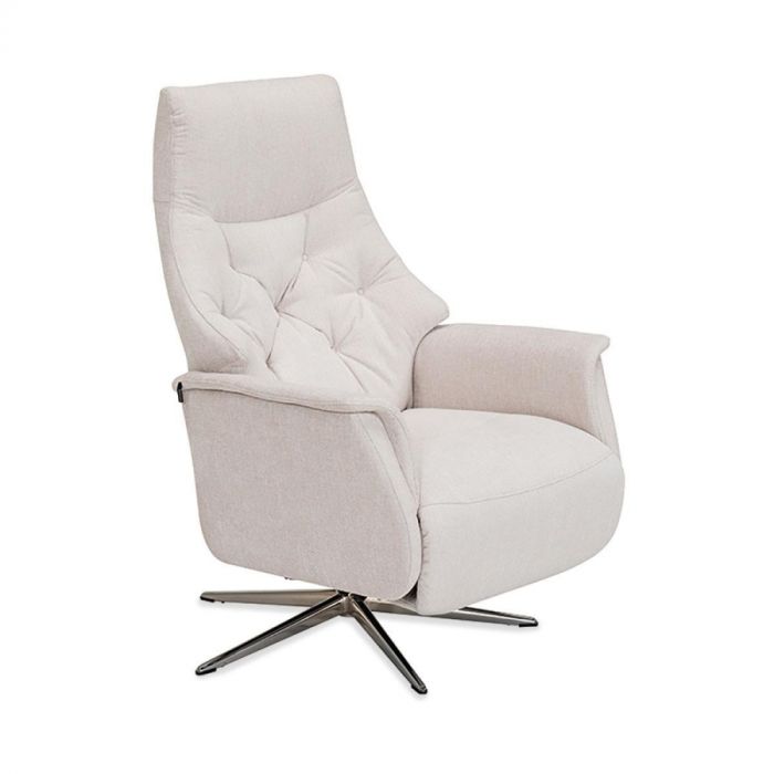 Relaxfauteuil Stubbe Essential in beige stof, vooraanzicht.