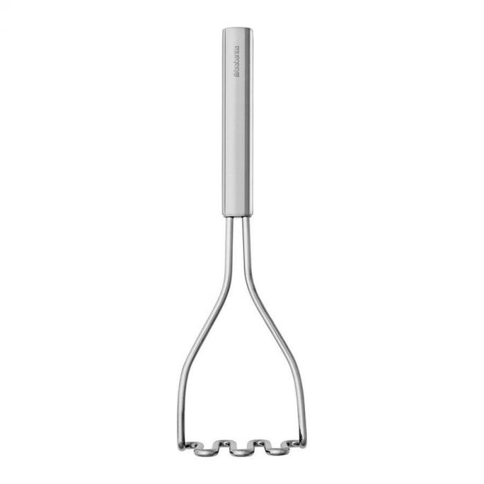 Brabantia pureestamper met een volledig roestvrijstalen ontwerp, rechtopstaand weergegeven.